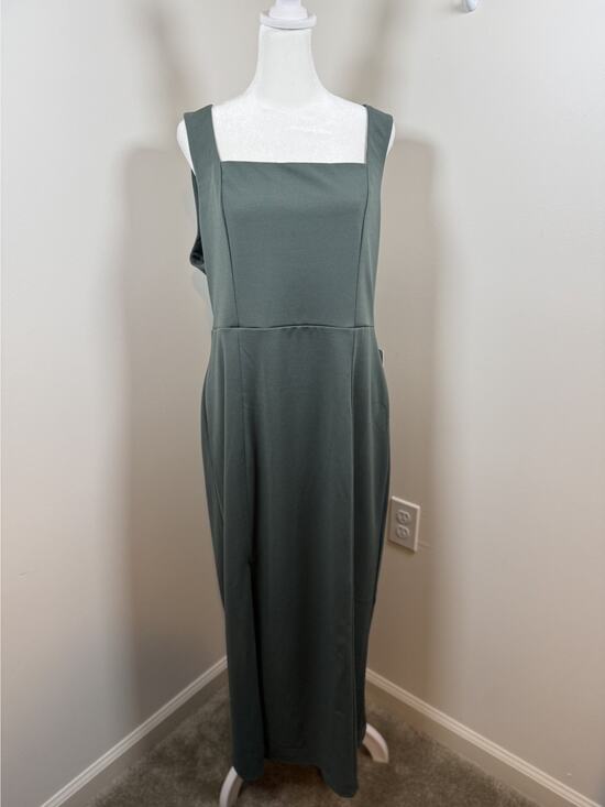 Show Me Your MuMu Dresses & Skirts - NWT SHOW ME YOUR MUMU Size XXL Eden Midi Dress Sleeveless Green Stretch Wedding